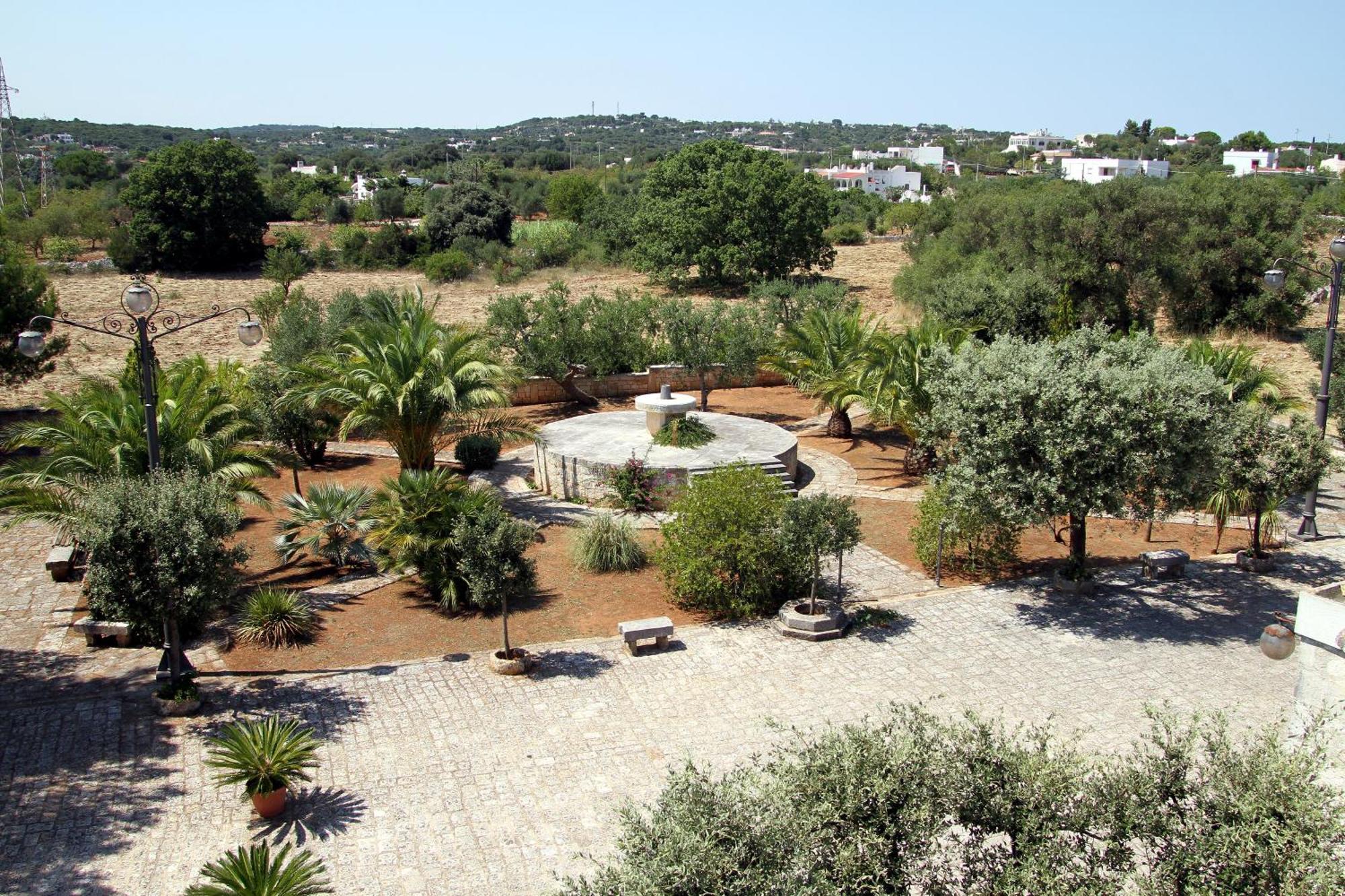 Masseria Tolla Ostuni Luaran gambar